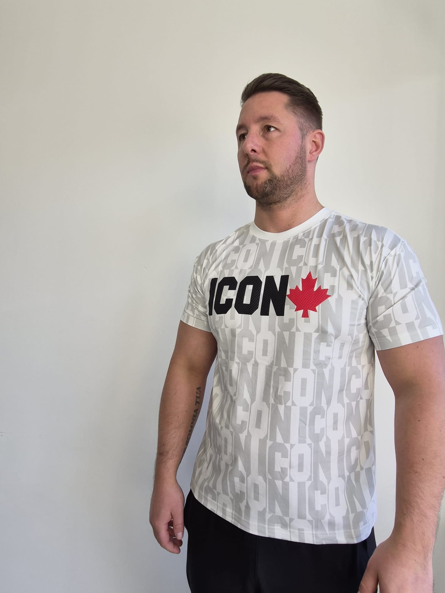 T-Shirt Icon Leaf White