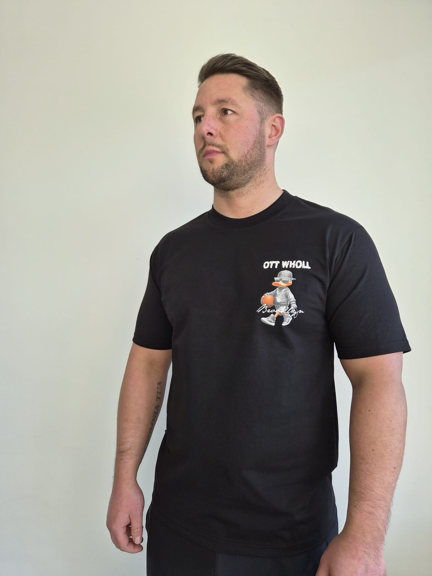 Oversized T-Shirt Daffy Ott Wholl Black