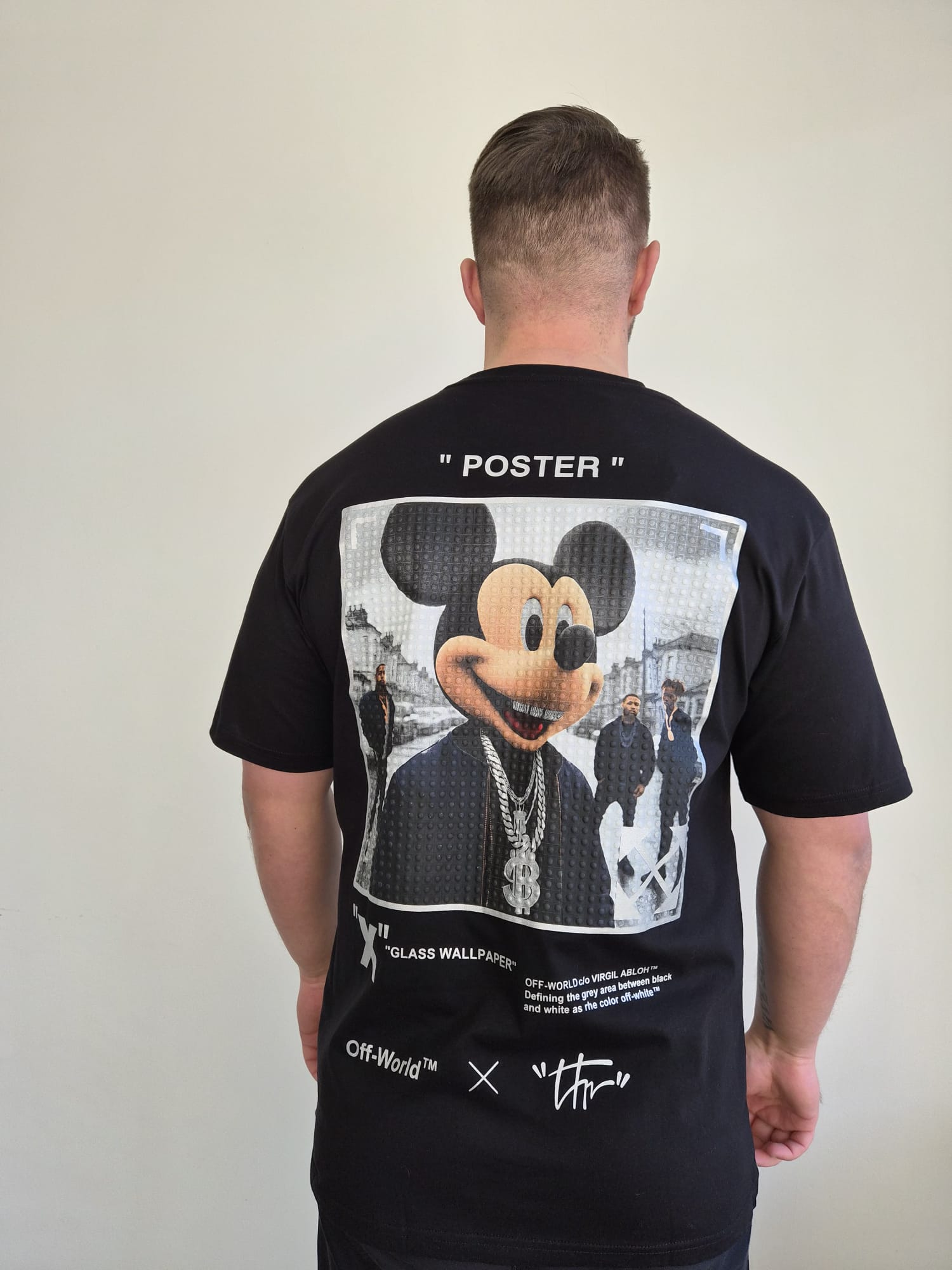 Oversized T-Shirt Micky Off World Black