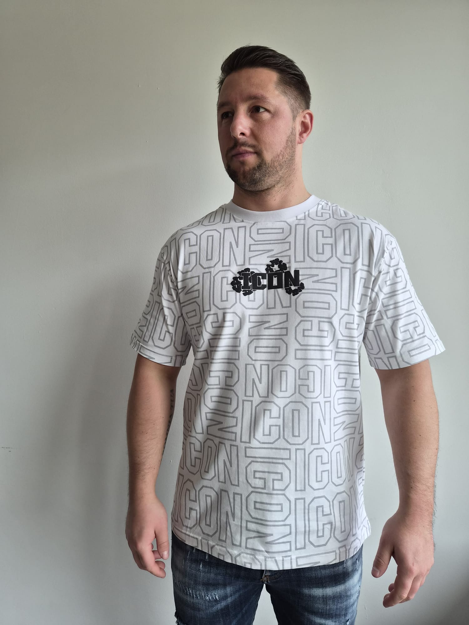 Oversized T-Shirt Icon Bart Bloom White